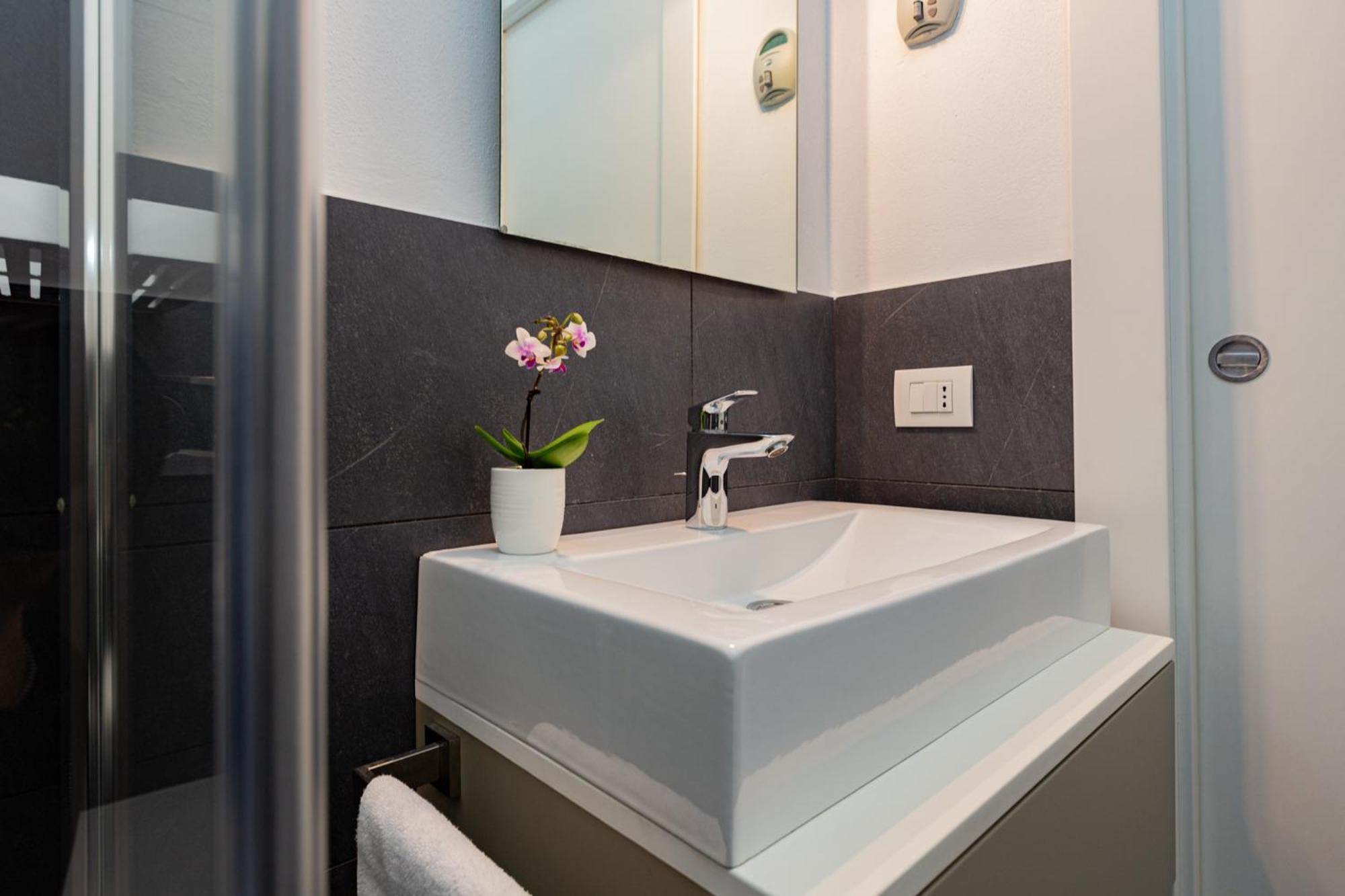 Premuda20 Milan Elegant Apartment Exterior photo